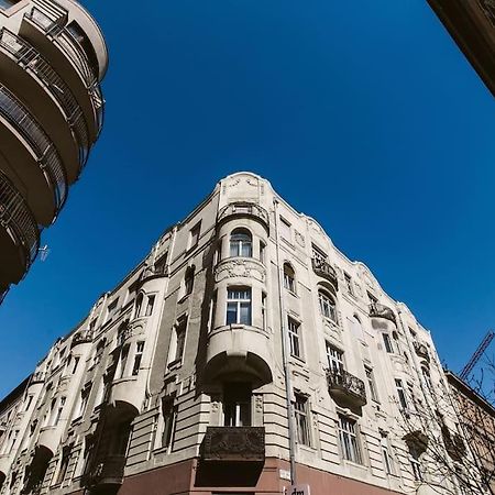 Lovely Purplish Apartment Heart Of The City Budapest Exterior photo